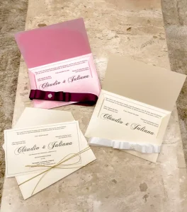 Convites especiais para convidados e padrinhos - rosa e bege